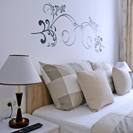 Apartments Borna Загреб Экстерьер фото