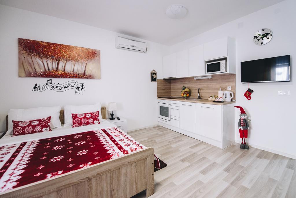 Apartments Borna Загреб Экстерьер фото