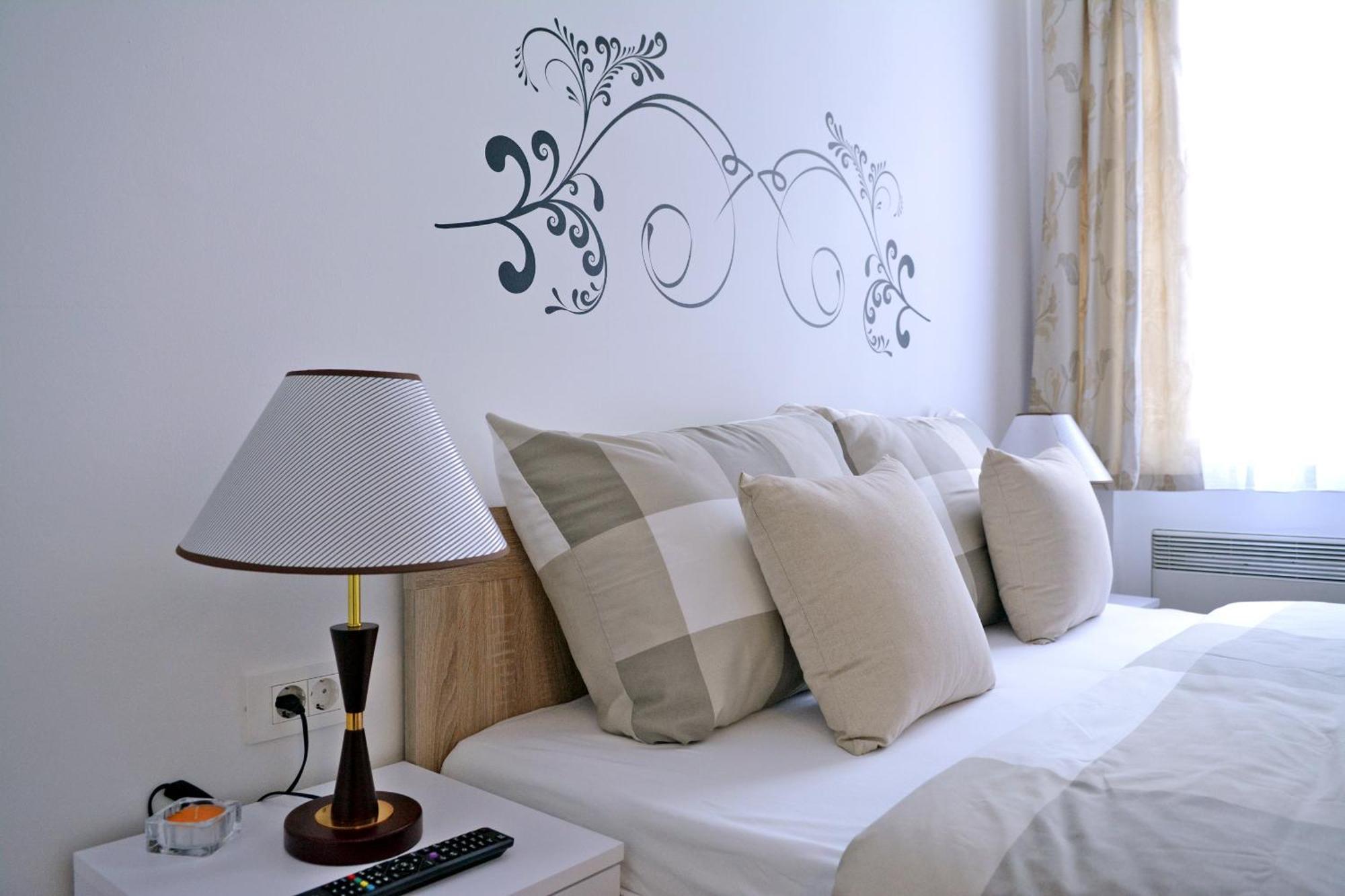 Apartments Borna Загреб Экстерьер фото